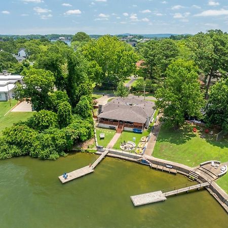 Steps To The Lake, Game Room & More! Sleeps 9 Lake Hamilton Kültér fotó