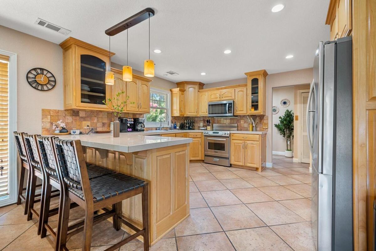 Steps To The Lake, Game Room & More! Sleeps 9 Lake Hamilton Kültér fotó