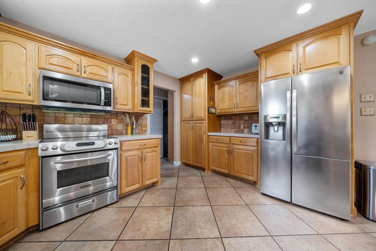 Steps To The Lake, Game Room & More! Sleeps 9 Lake Hamilton Kültér fotó